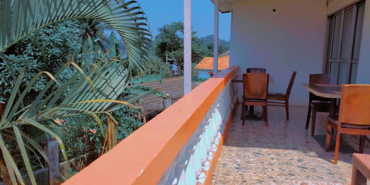 La Feve Beach Bed And Breakfast Entebbe Exteriér fotografie