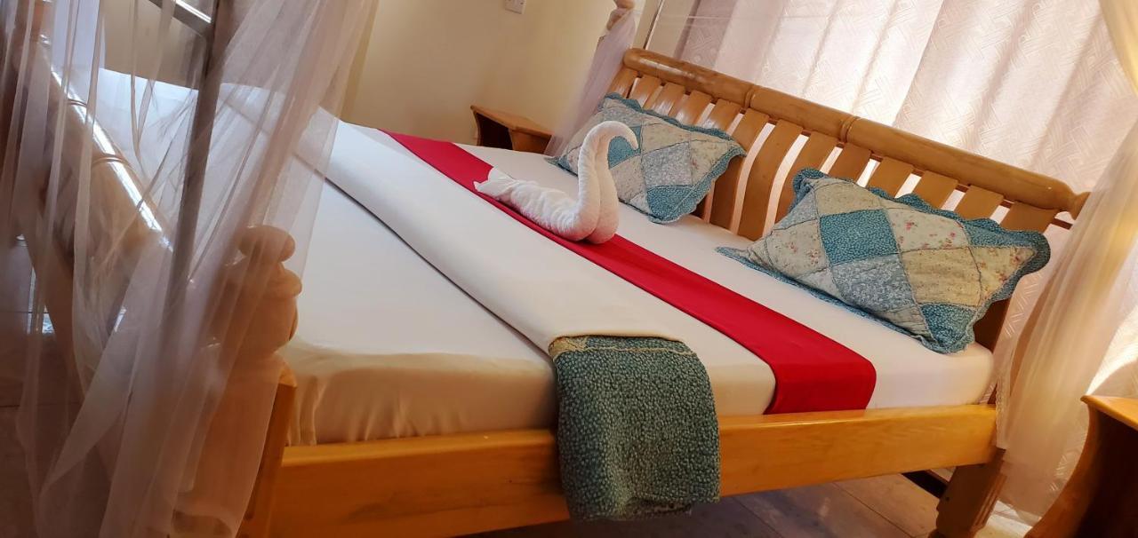 La Feve Beach Bed And Breakfast Entebbe Exteriér fotografie